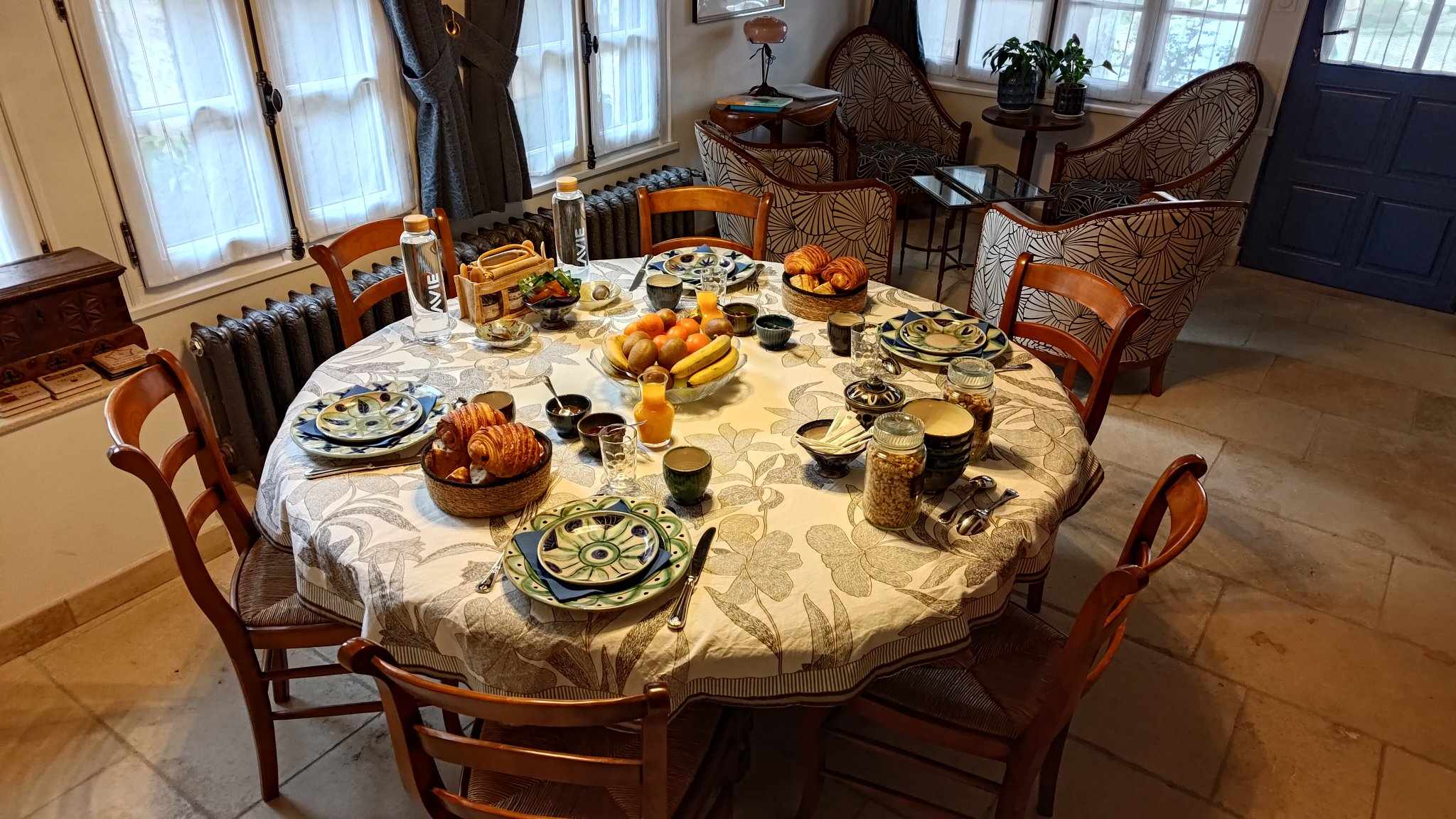 petit déjeuner table